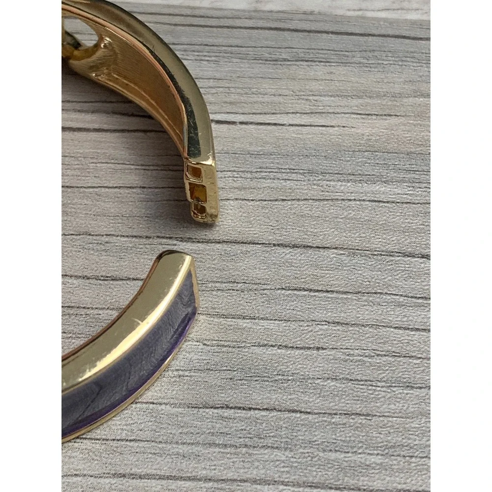 N/A gold tone